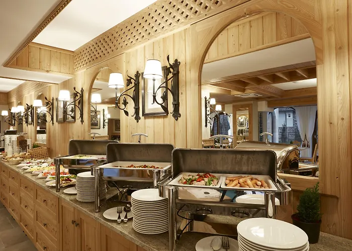 호텔 로고스 자코파네